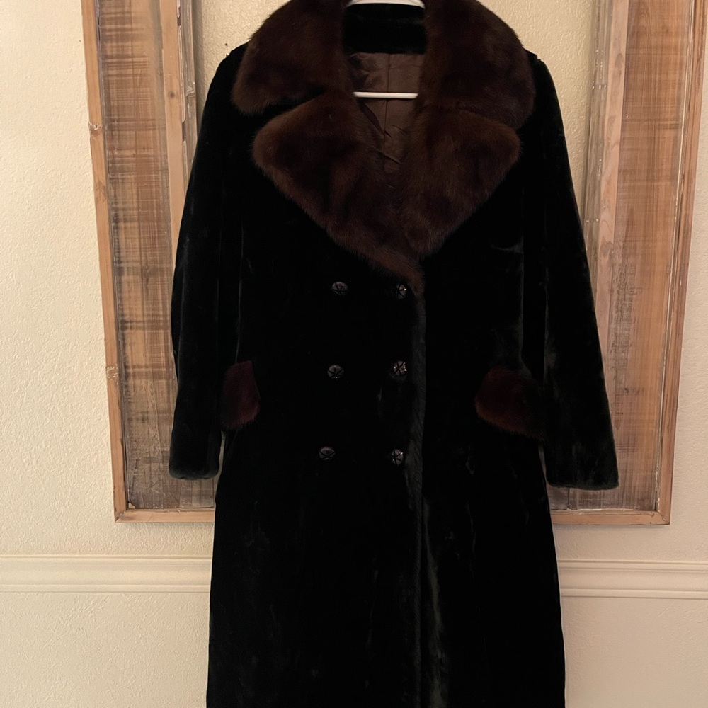 Borgazia green and brown coat with mink trim